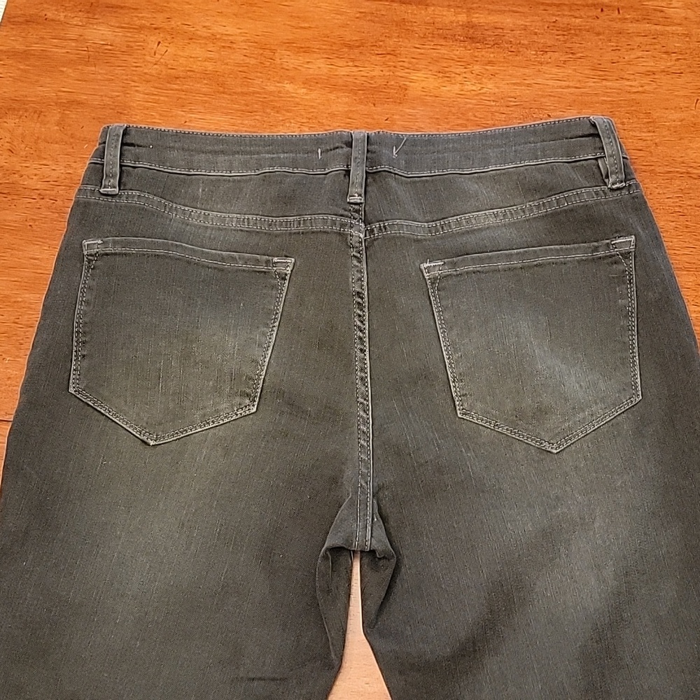 Free People sz W30 fringe ankle crop washed black jeans. - Picture 5 of 9